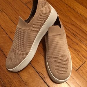 Steve Madden Slip Ons (Blush)